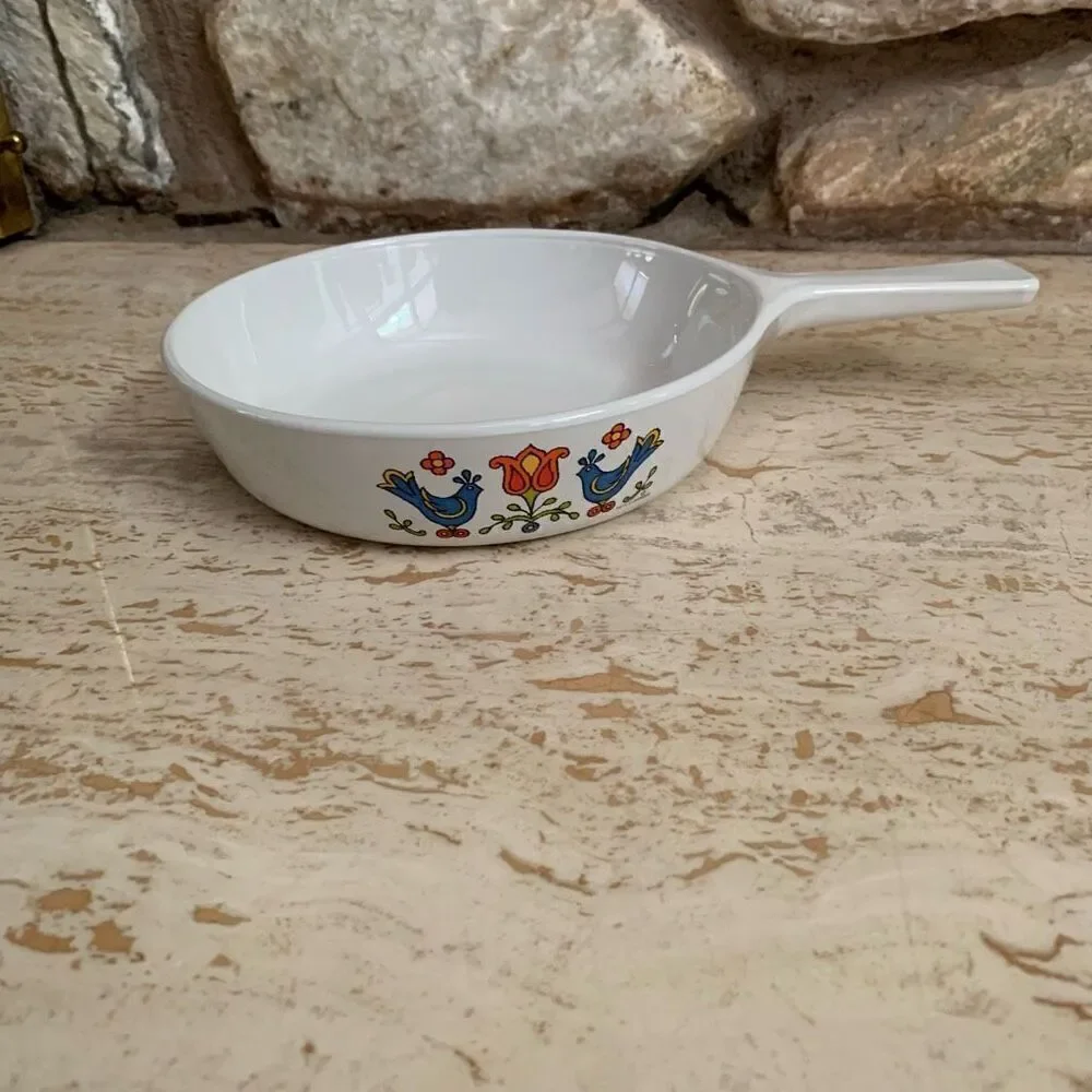 Vintage 70s Corningware Country festival  sauce skillet * small chipu*